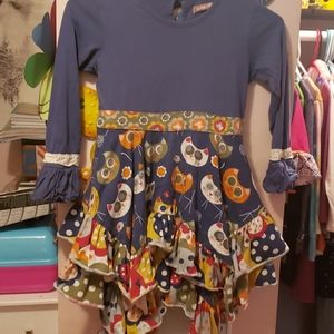 Beautiful Fall dress! Such a fun dress